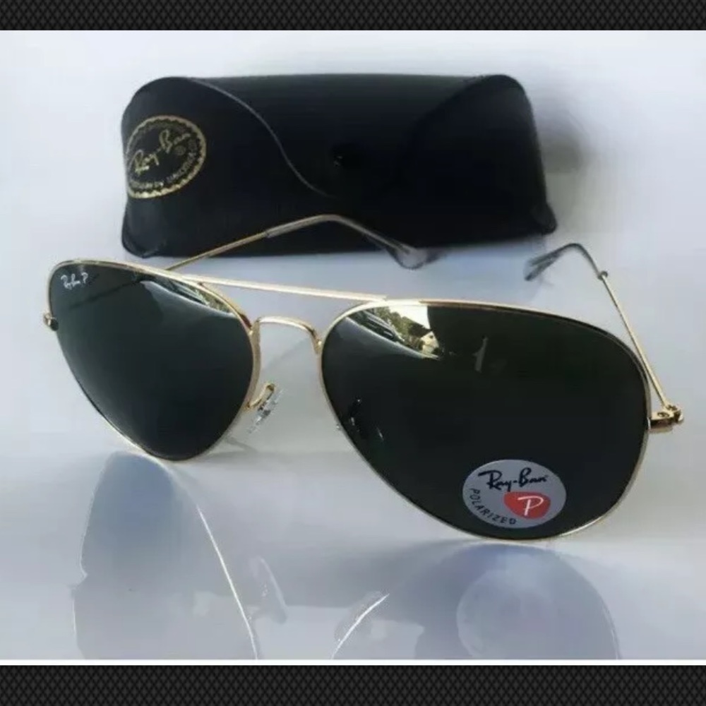 Ray-Ban Aviator Sunglasses with Polarized Lenses